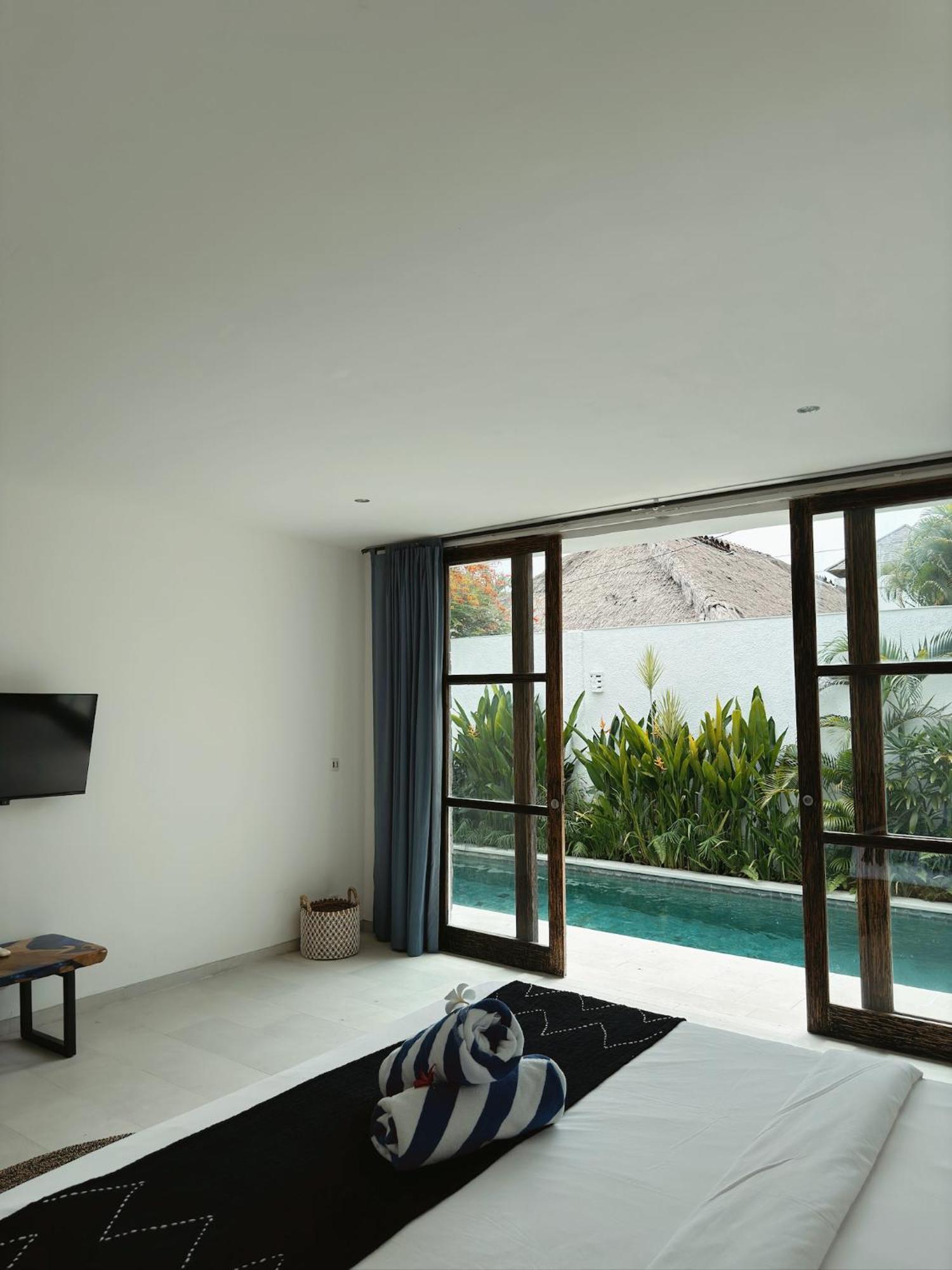 Aster Villa Seminyak Экстерьер фото